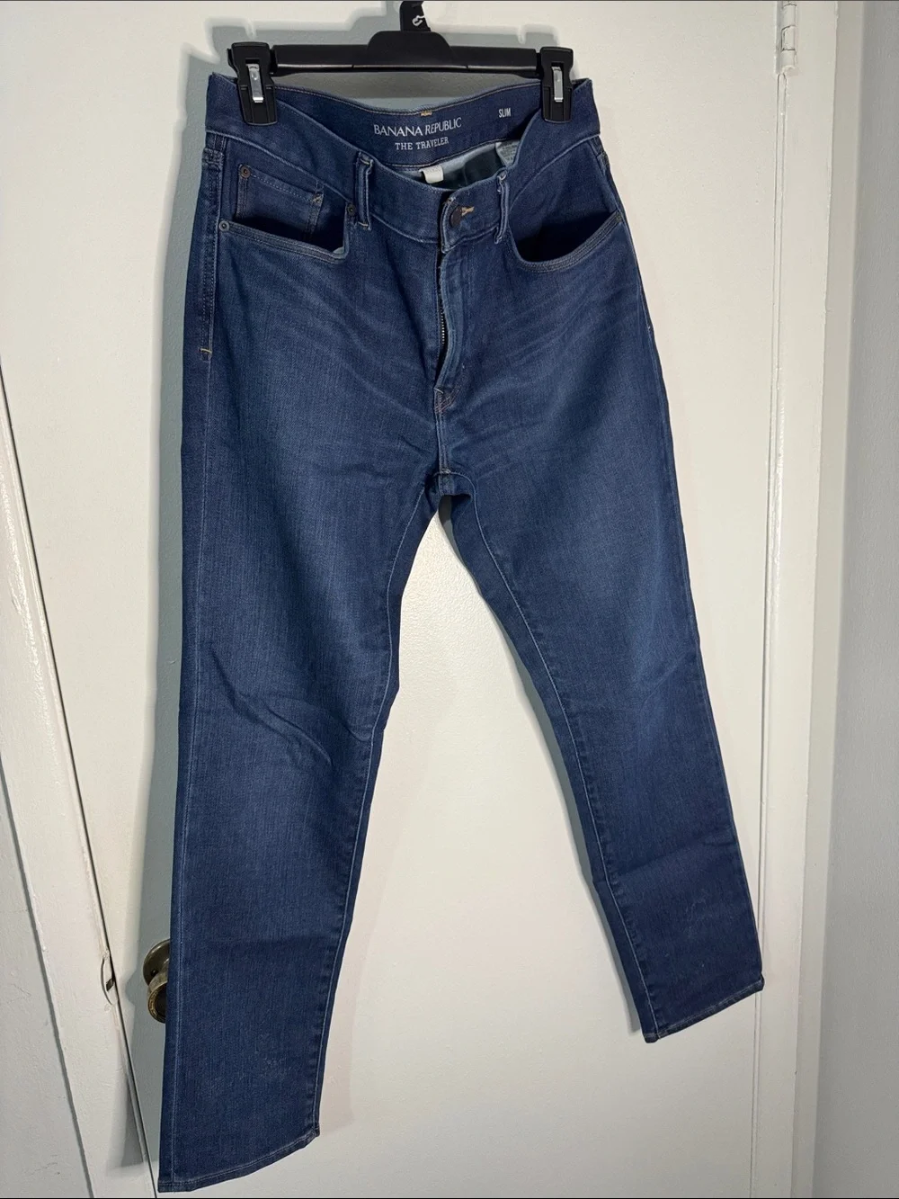 Banana Republic Men's 31x30 Slim Fit Straight Traveler Jeans in Deep Blue Wash